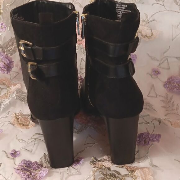 NEW Kenneth Cole Reaction Cross Night Women's Black Leather Ankle Boots - Picture 9 of 11